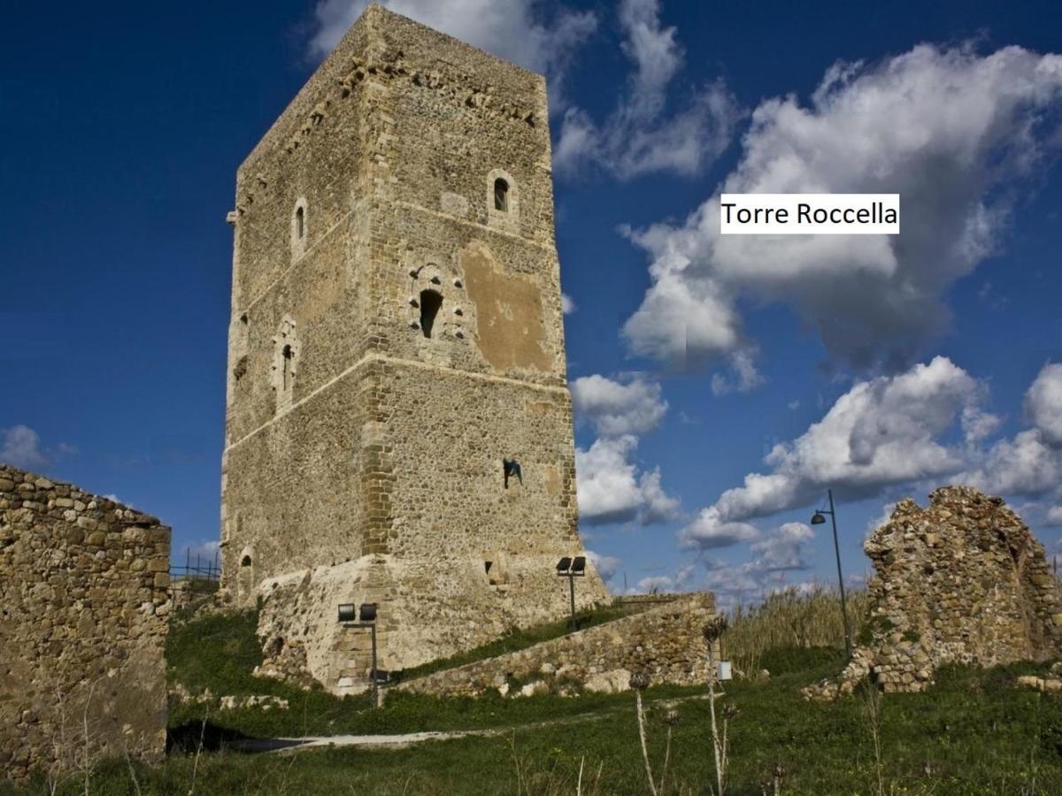 Case Vacanze Le Rose Campofelice Di Roccella Dış mekan fotoğraf