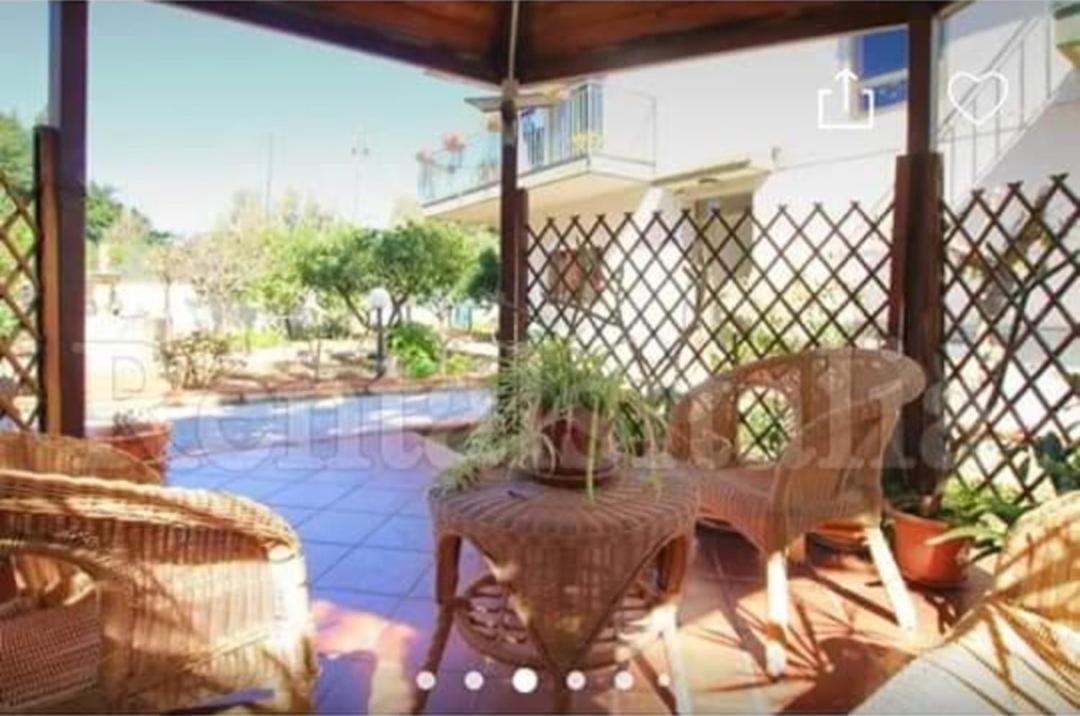 Case Vacanze Le Rose Campofelice Di Roccella Dış mekan fotoğraf